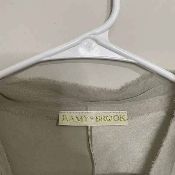 Ramey Brook 100% Silk Dual Toned Faux Wrap Sleeveless Blouse - Picture 7 of 9